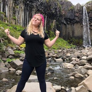 Meet your Posher, Laura